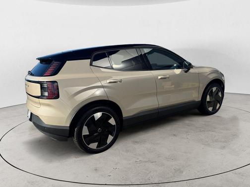 2026 Volvo EX30 Twin Motor Plus