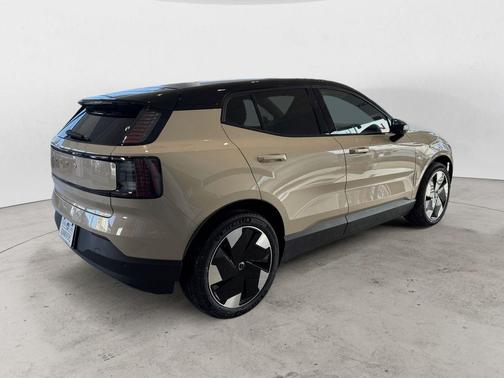 2026 Volvo EX30 Twin Motor Plus