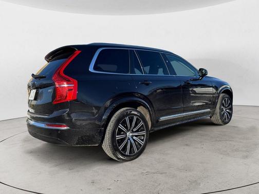 2024 Volvo XC90 B5 Core Bright Theme