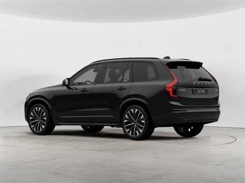 2026 Volvo XC90 Plug-In Hybrid T8 Ultra Dark Theme 7-Seater