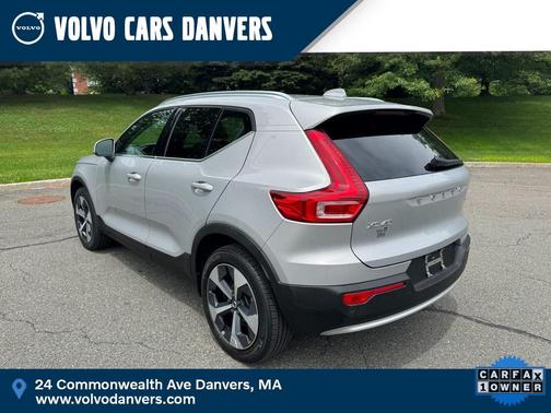 2023 Volvo XC40 B5 Plus Bright Theme