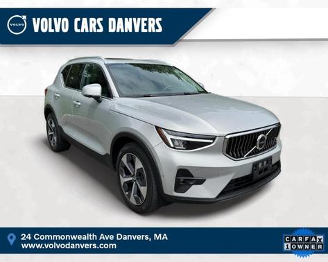 2023 Volvo XC40 B5 Plus Bright Theme