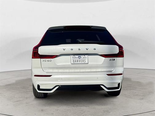 2026 Volvo XC60 B5 Plus
