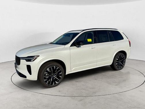 Crystal White 2027 Volvo XC90 B6 ULTRA THEME 6-SEATER