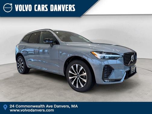 Gray Metallic 2023 Volvo XC60 B5 Plus Dark Theme