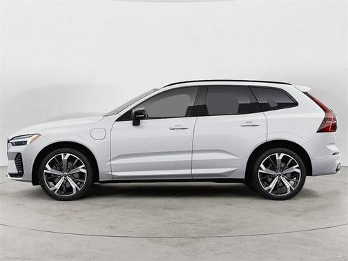 2025 Volvo XC60 Plug-In Hybrid T8 Ultra