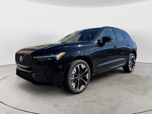 Onyx Black 2026 Volvo XC60 Plug-In Hybrid T8 Ultra
