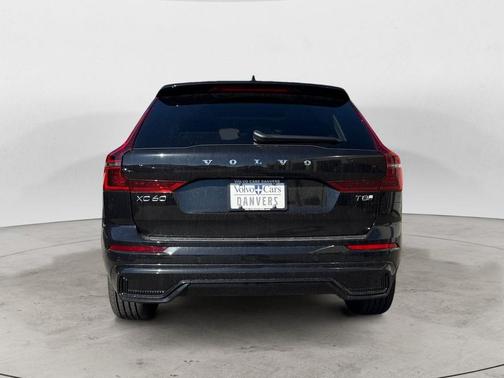 Onyx Black 2026 Volvo XC60 Plug-In Hybrid T8 Ultra
