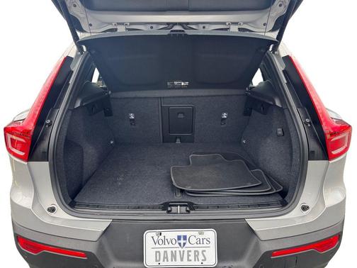 Silver 2025 Volvo XC40 B5 Plus Dark Theme