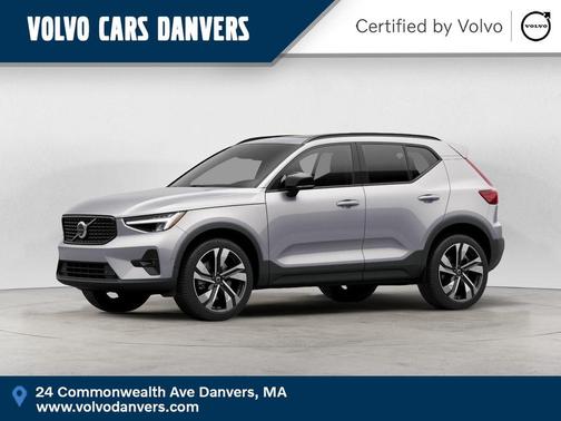 Silver 2025 Volvo XC40 B5 Plus Dark Theme