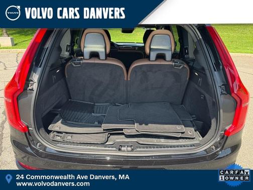 2022 Volvo XC90 T6 Momentum 7 Passenger