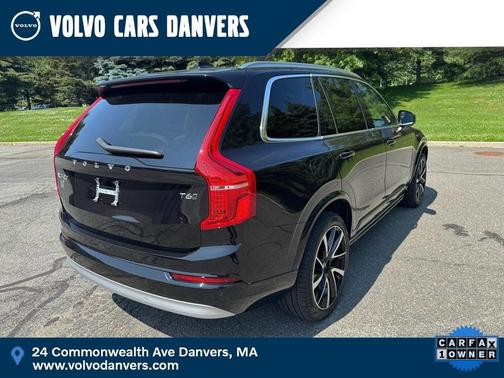 2022 Volvo XC90 T6 Momentum 7 Passenger