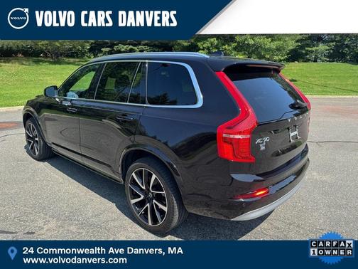 2022 Volvo XC90 T6 Momentum 7 Passenger