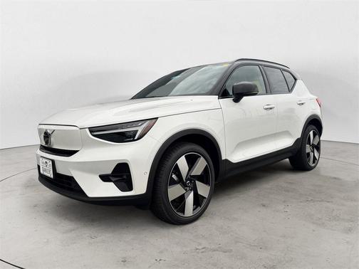 2026 Volvo EX40 Single Motor Extended Range Plus