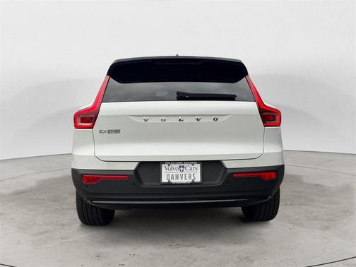 2026 Volvo EX40 Single Motor Extended Range Plus