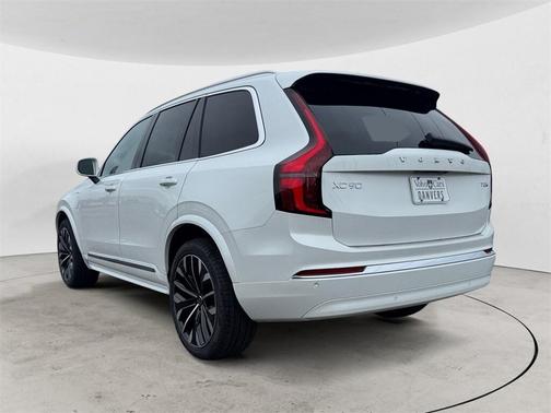 2025 Volvo XC90 Plug-In Hybrid T8 Core 7-Seater