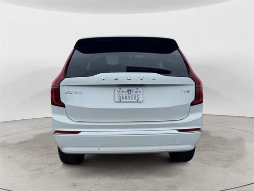 2025 Volvo XC90 Plug-In Hybrid T8 Core 7-Seater