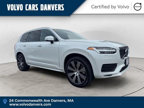 Crystal White Metallic 2023 Volvo XC90 B5 Core