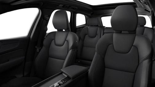 2026 Volvo XC60 B5 Ultra Black Edition