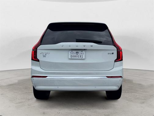 2025 Volvo XC90 B5 Plus