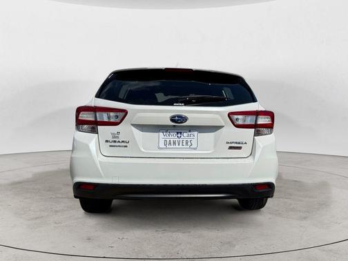 White 2017 Subaru Impreza 2.0i Sport