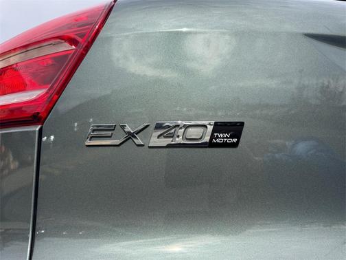 2026 Volvo EX40 Twin Motor Plus