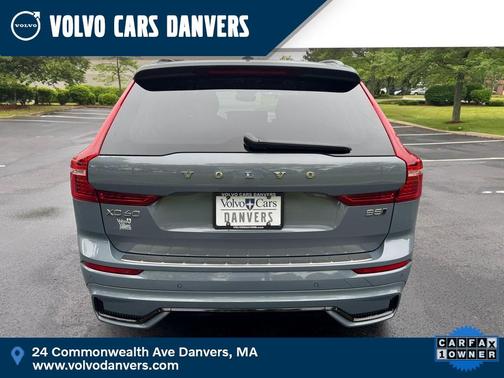 2023 Volvo XC60 B5 Plus Dark Theme