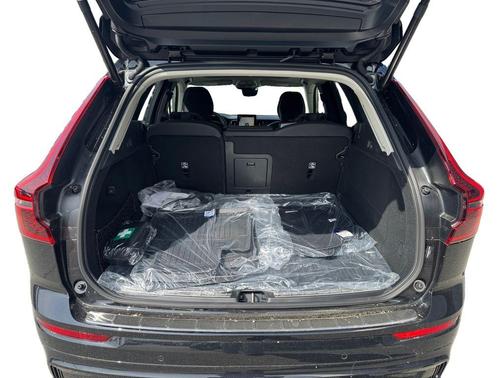Onyx Black 2026 Volvo XC60 Plug-In Hybrid T8 Ultra