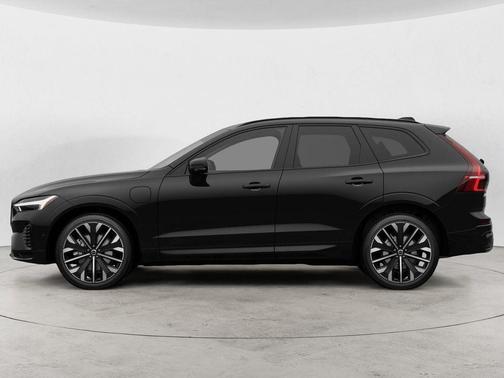 Onyx Black 2026 Volvo XC60 Plug-In Hybrid T8 Ultra