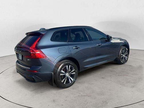 Denim Blue Metallic 2024 Volvo XC60 B5 Core
