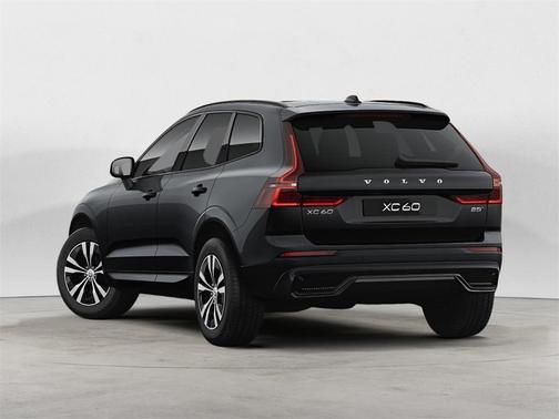 2025 Volvo XC60 B5 Core