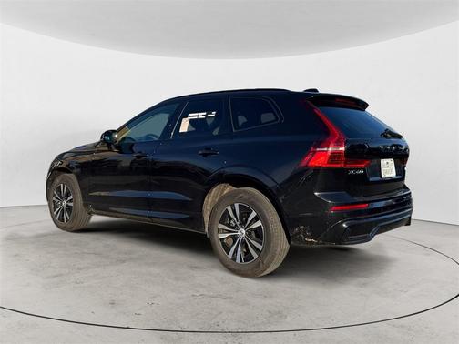 2025 Volvo XC60 B5 Core