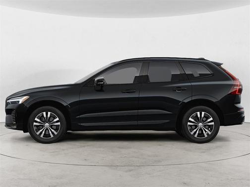 2025 Volvo XC60 B5 Core