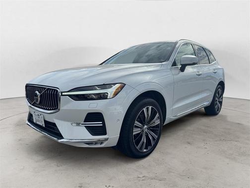2022 Volvo XC60 B5 Inscription