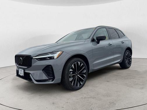 Vapour Grey 2026 Volvo XC60 B5 Ultra