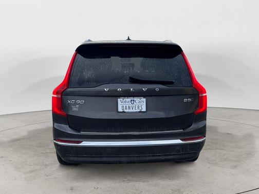2024 Volvo XC90 B5 Core Bright Theme