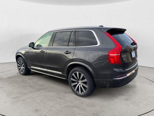 2024 Volvo XC90 B5 Core Bright Theme