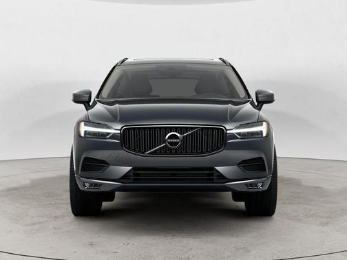 2021 Volvo XC60 T6 Momentum
