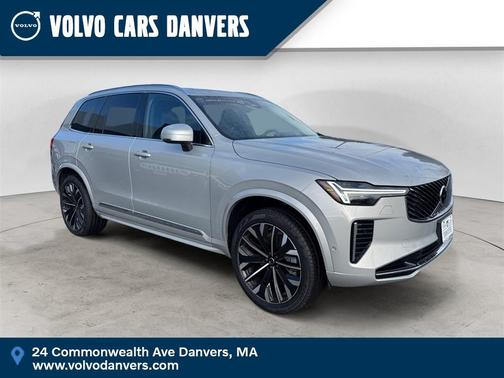 2025 Volvo XC90 B5 Plus