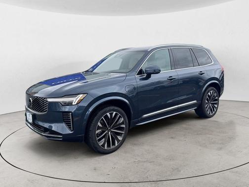 Denim Blue 2025 Volvo XC90 Plug-In Hybrid T8 Core 7-Seater