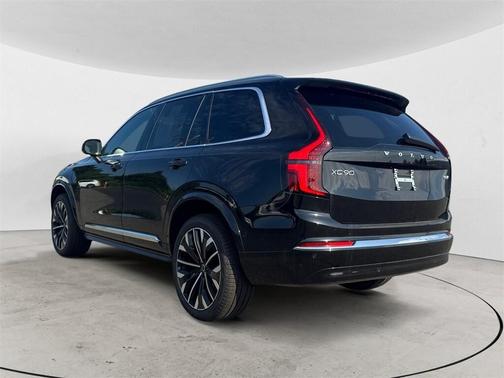 2025 Volvo XC90 Plug-In Hybrid T8 Plus 7-Seater