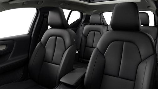 2023 Volvo XC40 B5 Plus Bright Theme