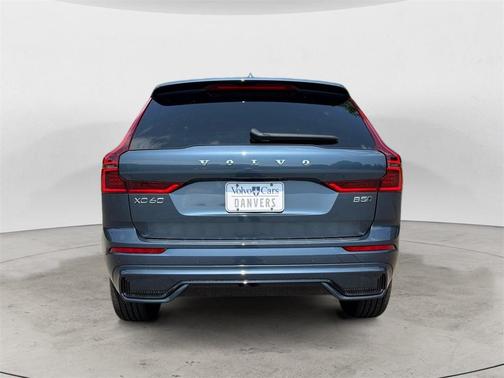 2026 Volvo XC60 B5 Plus