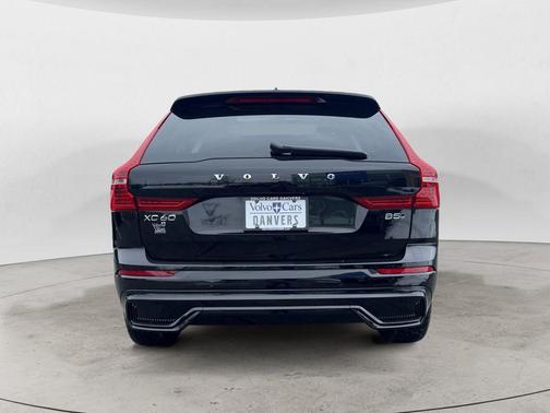 2025 Volvo XC60 B5 Core