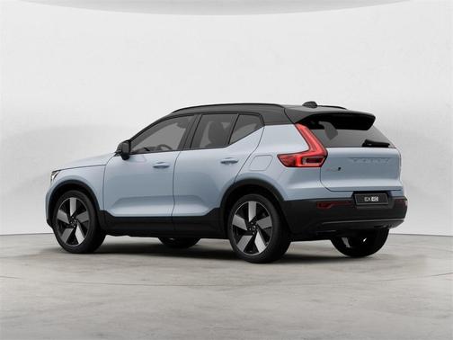 2026 Volvo EX40 Twin Motor Plus