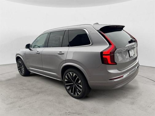 2026 Volvo XC90 B5 Plus 6-Seater
