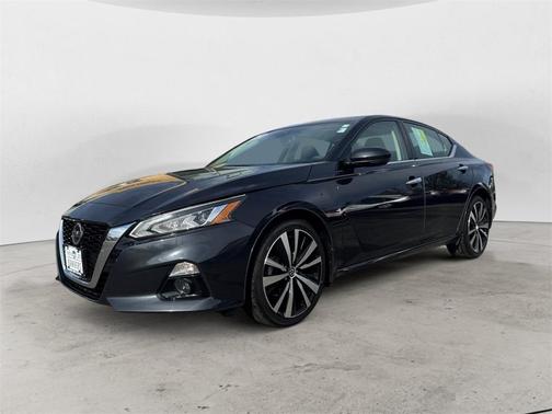 2021 Nissan Altima 2.5 Platinum