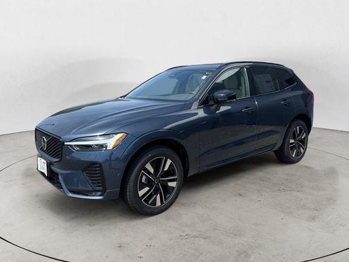 Denim Blue 2026 Volvo XC60 B5 Plus