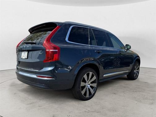 2025 Volvo XC90 B6 Plus 7-Seater