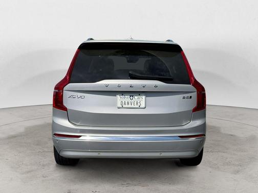 Silver 2024 Volvo XC90 B5 Core Bright Theme